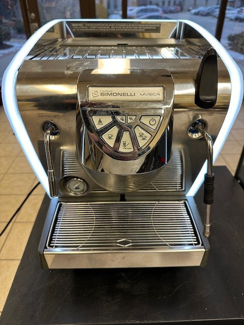 Refurbished Nuova Simonelli - Musica Plumbed in only