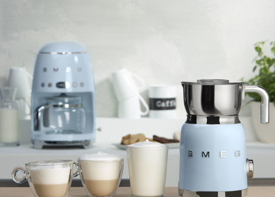 SMEG Electric Milk Frother - Pastel Blue