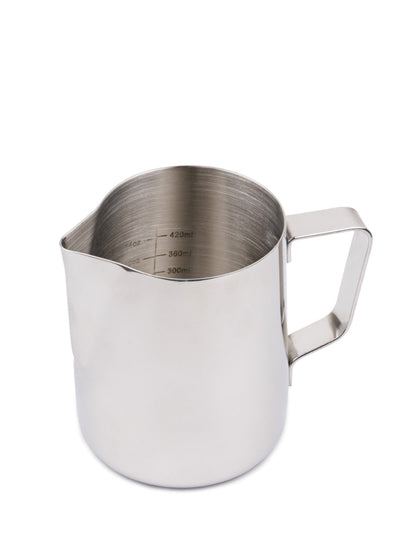 20oz Stainless steel frothing pitcher with internal measurements