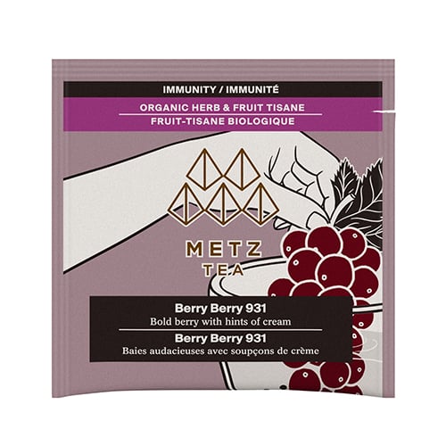 Metz Tea Berry Berry 931 tea bag packaging with graphics of berries and brand logo.